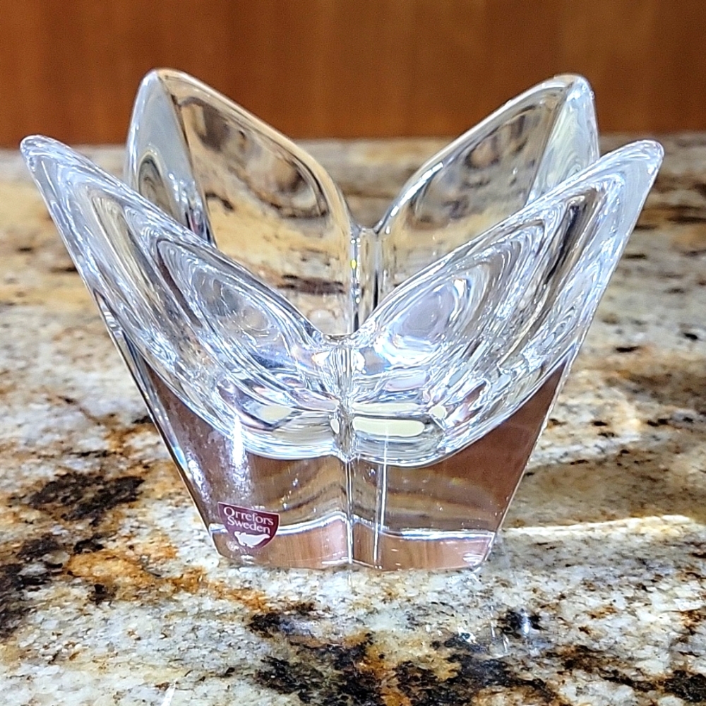 ORREFORS Scandinavian Modern Crystal Lotus Bowl by Designer Lars Hellsten